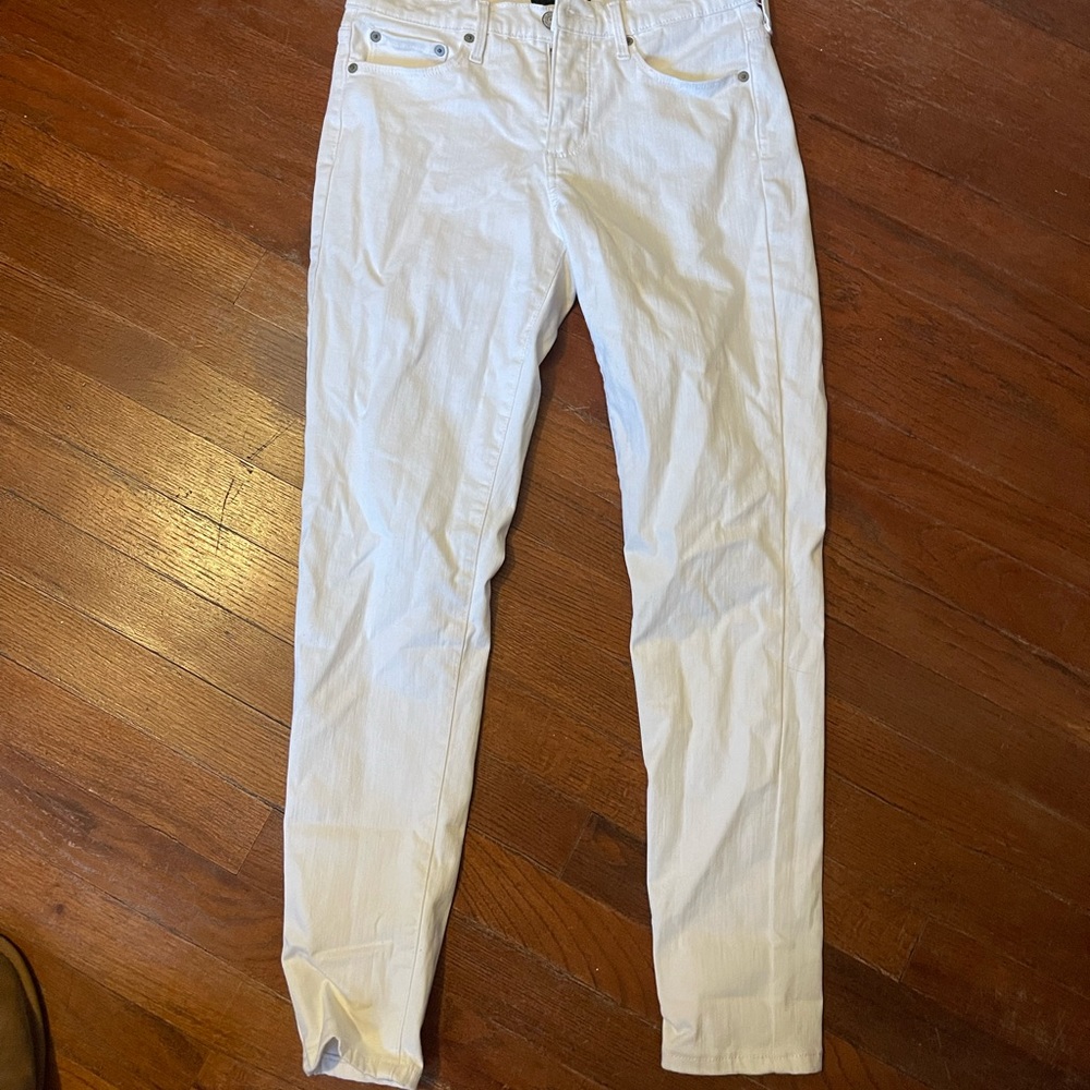 Banana Republic size 4, white skinny jeans